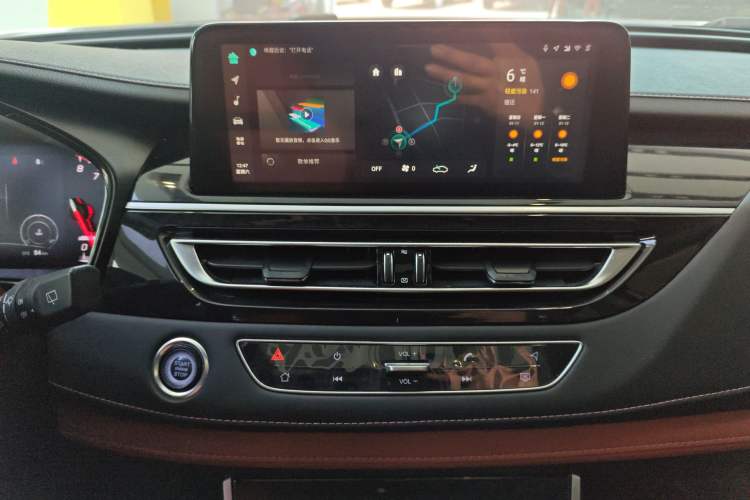 Used CHANGAN CS75 2024 Enjoy Edition 1.5T DCT Luxury Model Audio And AC Panel