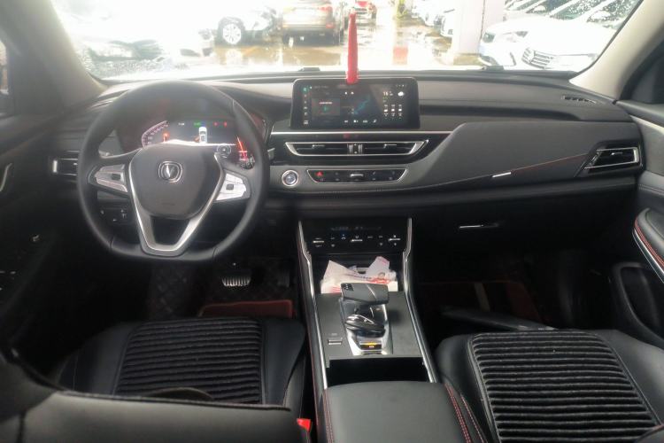 Used CHANGAN CS75 2024 Enjoy Edition 1.5T DCT Luxury Model Center Console