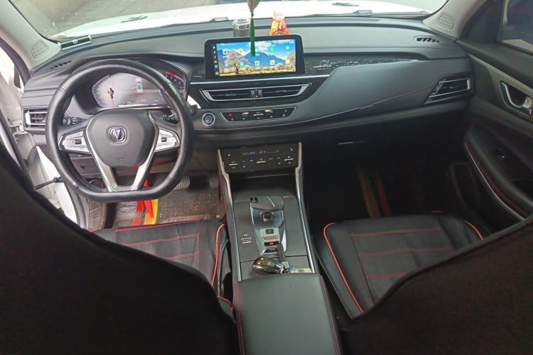 Used CHANGAN CS75 2024 Enjoyment Edition 1.5T DCT Prestige Model Center Console