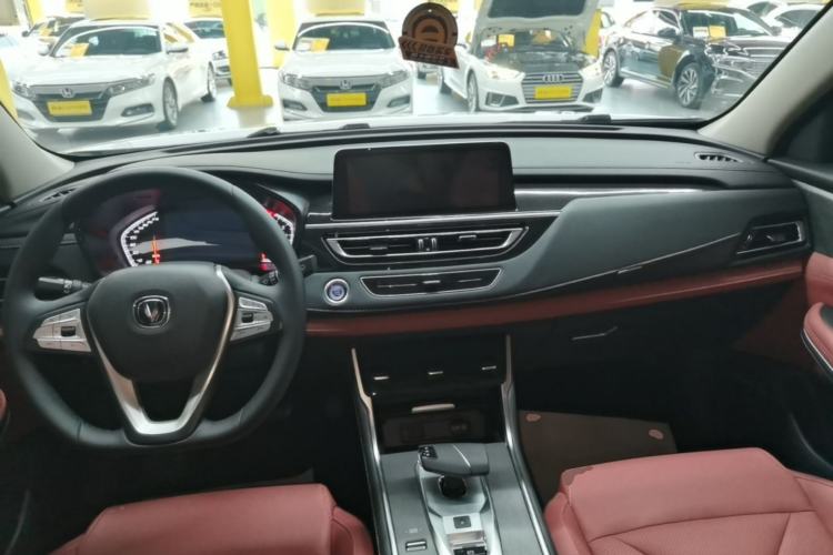 Used CHANGAN CS75 2024 Enjoy Edition 1.5T DCT Luxury Model Center Console