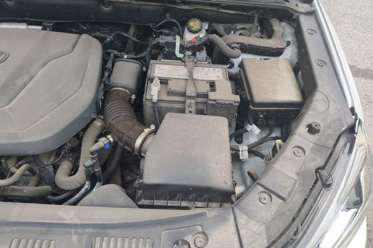 Used CHANGAN CS75 2024 Enjoy Edition 1.5T DCT Luxury Model Engine Bay Left