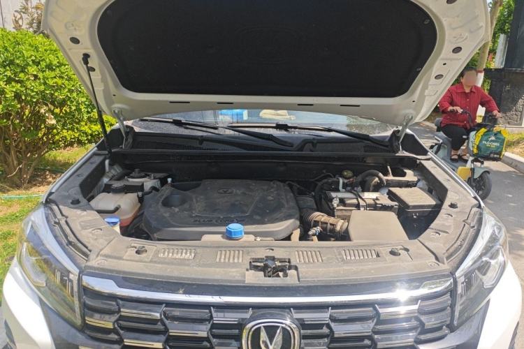 Used CHANGAN CS75 2024 Enjoy Edition 1.5T DCT Luxury Model Engine Bay