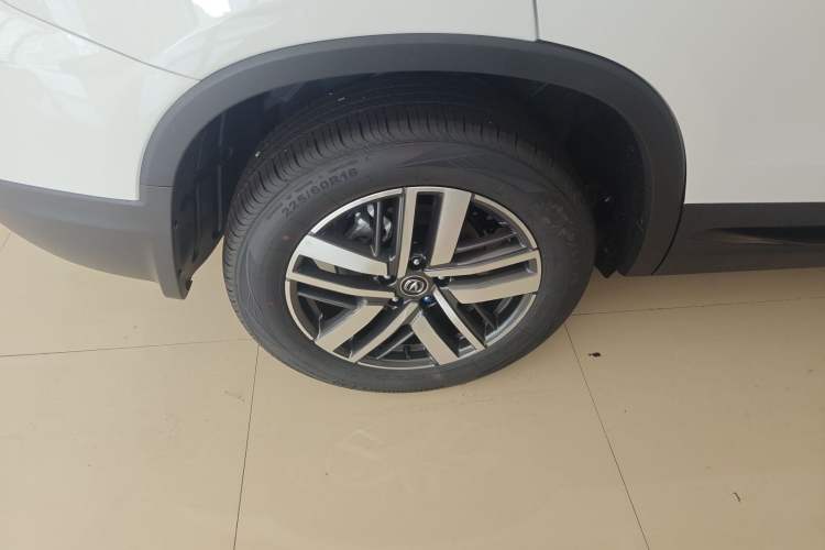 Used CHANGAN CS75 2024 Enjoy Edition 1.5T DCT Luxury Model Exterior 8