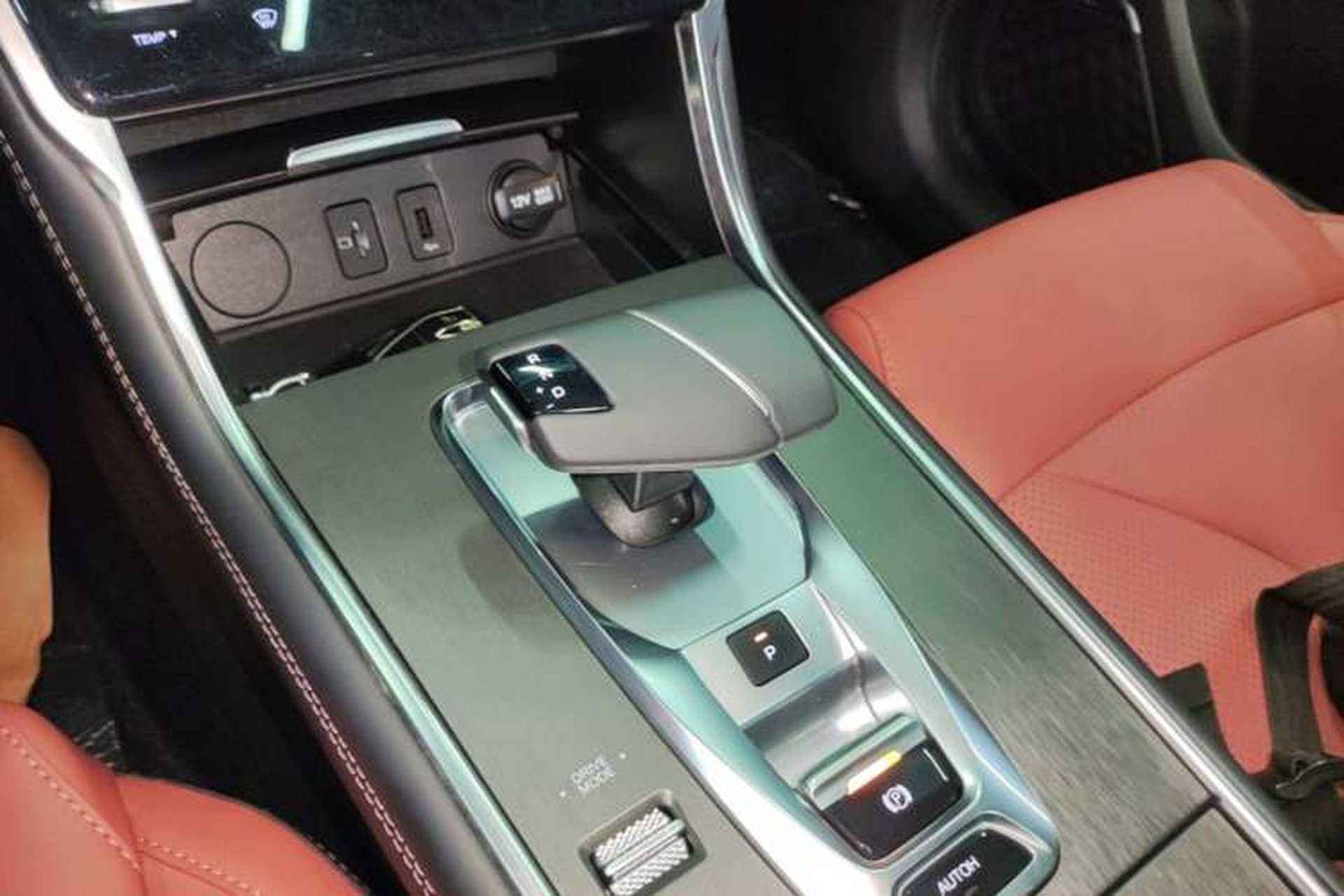 Used CHANGAN CS75 2024 Enjoyment Edition 1.5T DCT Prestige Model Gear Lever