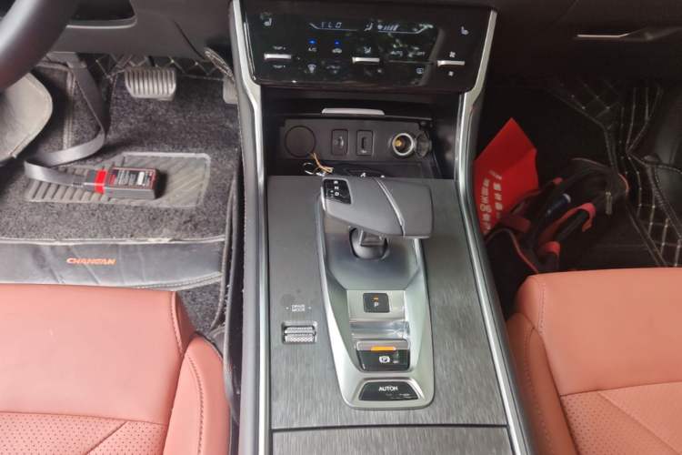 Used CHANGAN CS75 2024 Enjoyment Edition 1.5T DCT Prestige Model Gear Lever