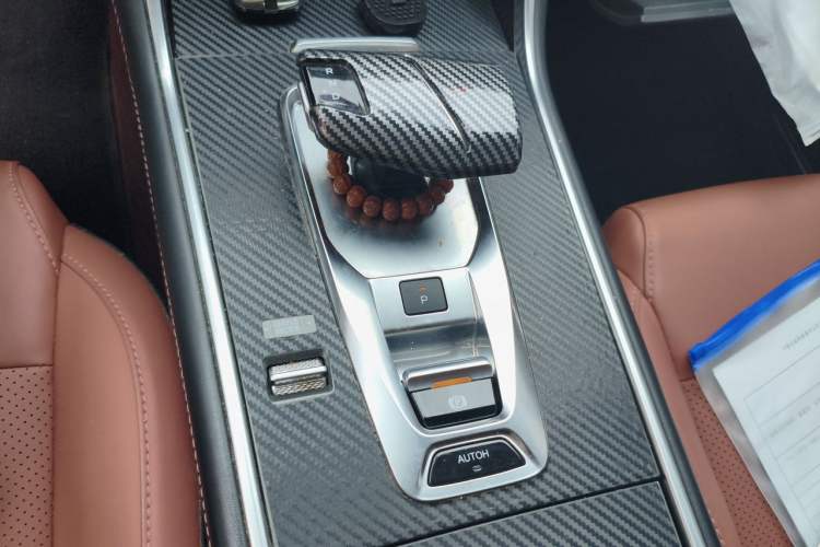 Used CHANGAN CS75 2024 Enjoy Edition 1.5T DCT Luxury Model Gear Lever