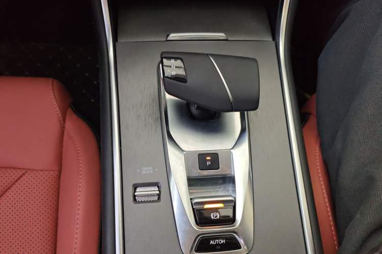 Used CHANGAN CS75 2024 Enjoy Edition 1.5T DCT Luxury Model Gear Lever