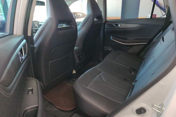 Used CHANGAN CS75 2024 Enjoy Edition 1.5T DCT Luxury Model Interior 2