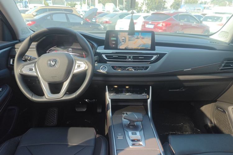 Used CHANGAN CS75 2024 Enjoyment Edition 1.5T DCT Prestige Model Interior 3