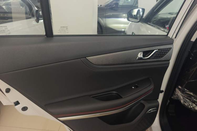 Used CHANGAN CS75 2024 Enjoy Edition 1.5T DCT Luxury Model Interior 8