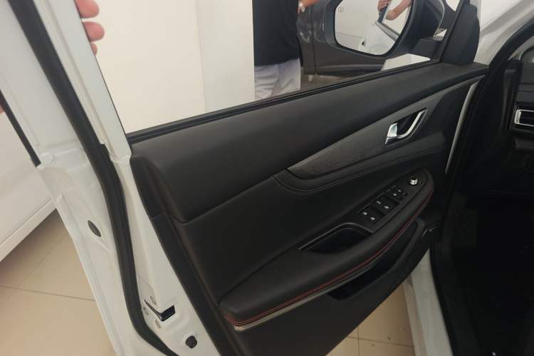Used CHANGAN CS75 2024 Enjoy Edition 1.5T DCT Luxury Model Left Front Door Interior