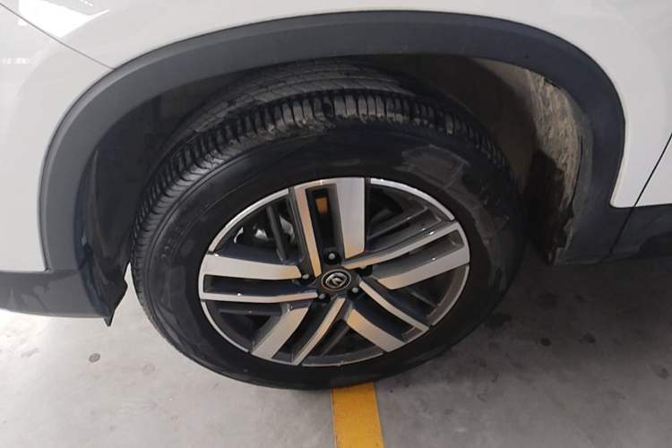 Used CHANGAN CS75 2024 Enjoy Edition 1.5T DCT Luxury Model Left Front Wheel Hub