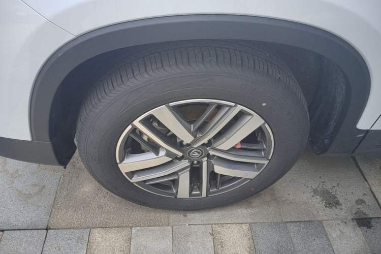 Used CHANGAN CS75 2024 Enjoy Edition 1.5T DCT Luxury Model Left Front Wheel Hub