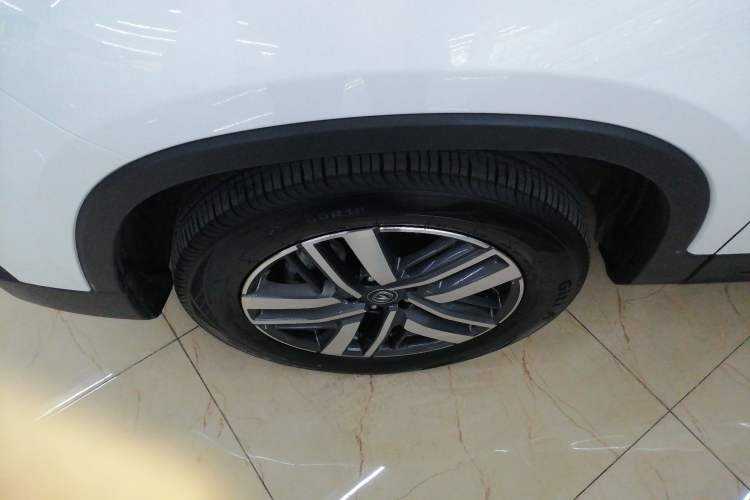 Used CHANGAN CS75 2024 Enjoy Edition 1.5T DCT Luxury Model Left Front Wheel Hub