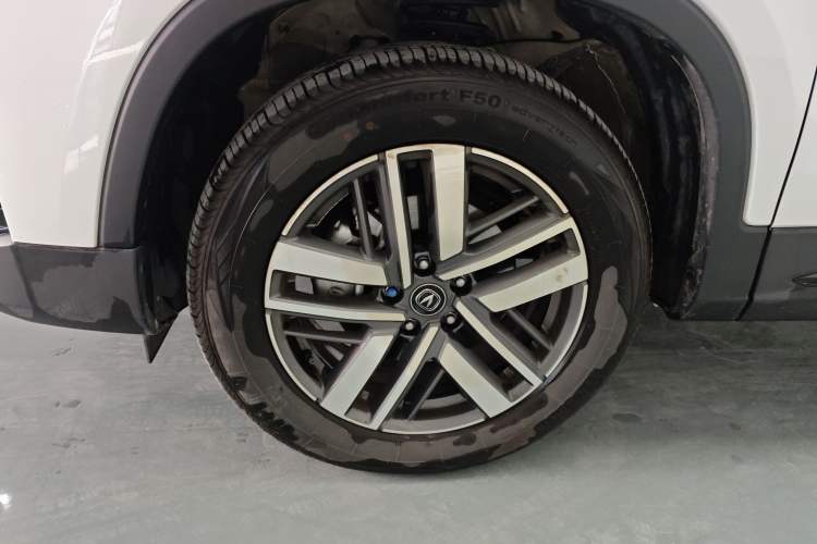 Used CHANGAN CS75 2024 Enjoy Edition 1.5T DCT Luxury Model Left Front Wheel Hub