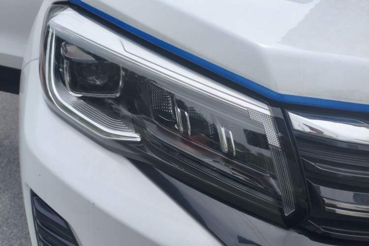 Used CHANGAN CS75 2024 Enjoy Edition 1.5T DCT Luxury Model Right Front Headlight