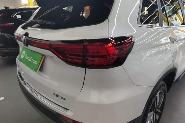 Used CHANGAN CS75 2024 Enjoy Edition 1.5T DCT Luxury Model Right Rear Taillight