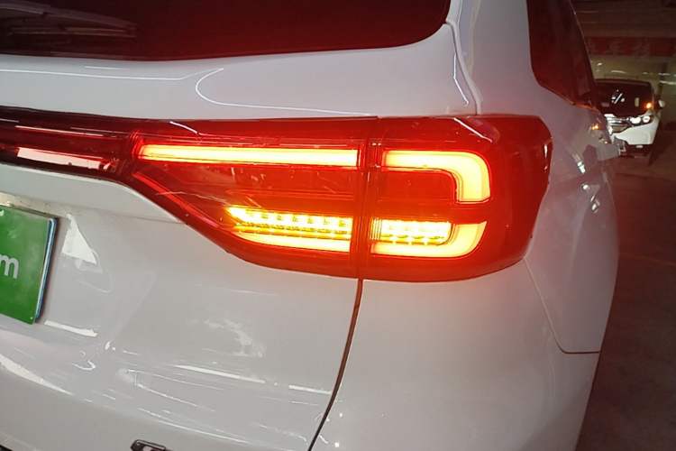Used CHANGAN CS75 2024 Enjoy Edition 1.5T DCT Luxury Model Right Rear Taillight