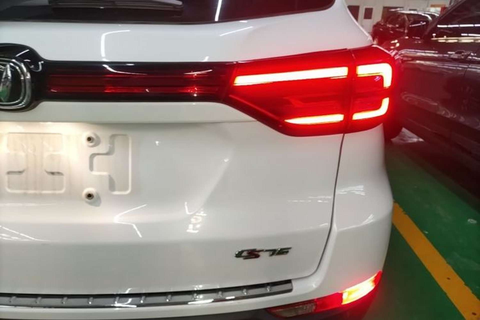 Used CHANGAN CS75 2024 Enjoy Edition 1.5T DCT Luxury Model Right Rear Taillight