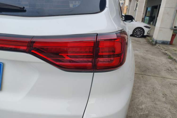 Used CHANGAN CS75 2024 Enjoyment Edition 1.5T DCT Prestige Model Right Rear Taillight