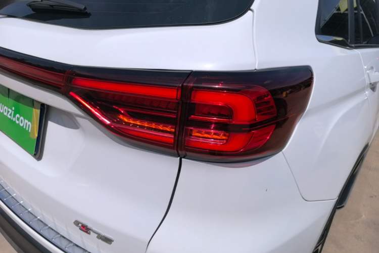 Used CHANGAN CS75 2024 Enjoyment Edition 1.5T DCT Prestige Model Right Rear Taillight