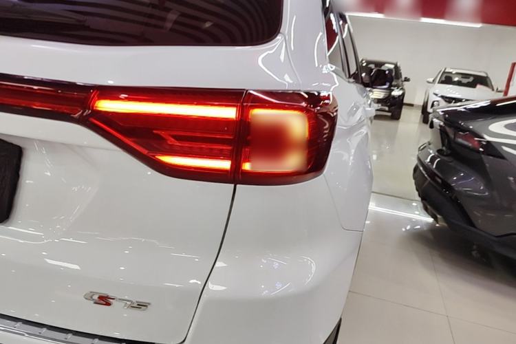 Used CHANGAN CS75 2024 Enjoy Edition 1.5T DCT Luxury Model Right Rear Taillight