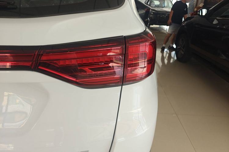 Used CHANGAN CS75 2024 Enjoy Edition 1.5T DCT Luxury Model Right Rear Taillight