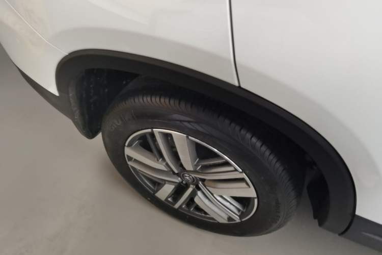 Used CHANGAN CS75 2024 Enjoy Edition 1.5T DCT Luxury Model Right Rear Wheel Hub