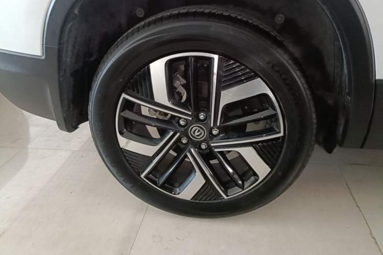 Used CHANGAN CS75 2024 Enjoyment Edition 1.5T DCT Prestige Model Right Rear Wheel Hub