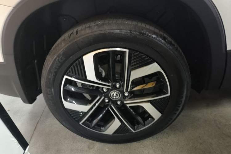 Used CHANGAN CS75 2024 Enjoyment Edition 1.5T DCT Prestige Model Right Rear Wheel Hub
