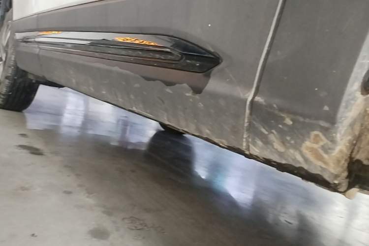 Used CHANGAN CS75 2024 Enjoy Edition 1.5T DCT Luxury Model Right Side Sill