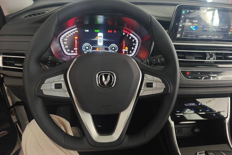 Used CHANGAN CS75 2024 Enjoy Edition 1.5T DCT Luxury Model Steering Wheel