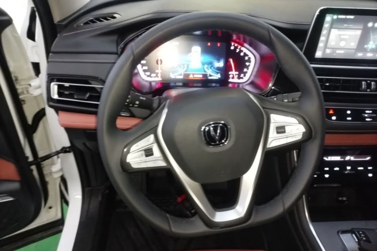 Used CHANGAN CS75 2024 Enjoy Edition 1.5T DCT Luxury Model Steering Wheel