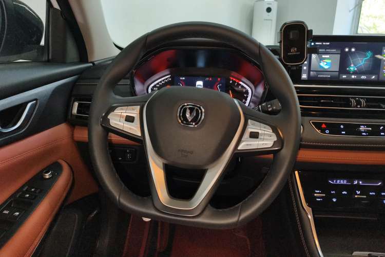 Used CHANGAN CS75 2024 Enjoy Edition 1.5T DCT Luxury Model Steering Wheel