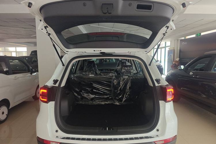 Used CHANGAN CS75 2024 Enjoy Edition 1.5T DCT Luxury Model Trunk