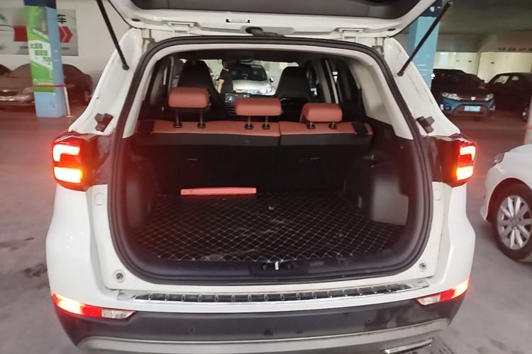 Used CHANGAN CS75 2024 Enjoy Edition 1.5T DCT Luxury Model Trunk