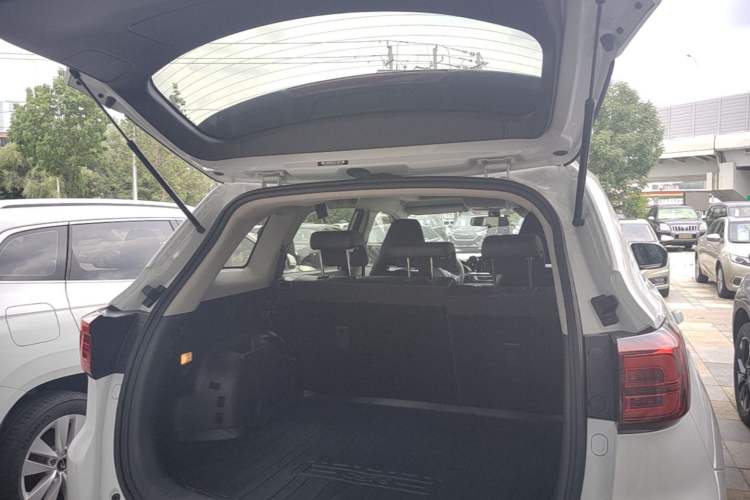 Used CHANGAN CS75 2024 Enjoy Edition 1.5T DCT Luxury Model Trunk
