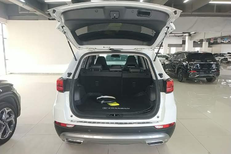 Used CHANGAN CS75 2024 Enjoyment Edition 1.5T DCT Prestige Model Trunk