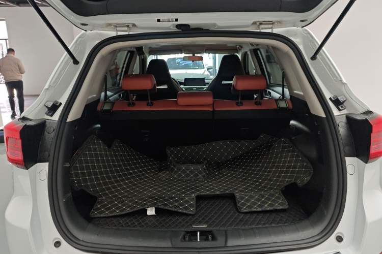 Used CHANGAN CS75 2024 Enjoy Edition 1.5T DCT Luxury Model Trunk
