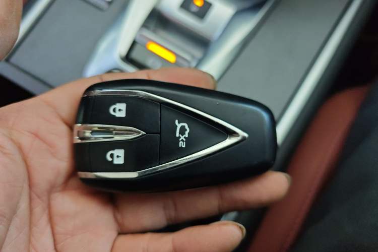 Used CHANGAN CS75 2024 Enjoy Edition 1.5T DCT Luxury Model Vehicle Key