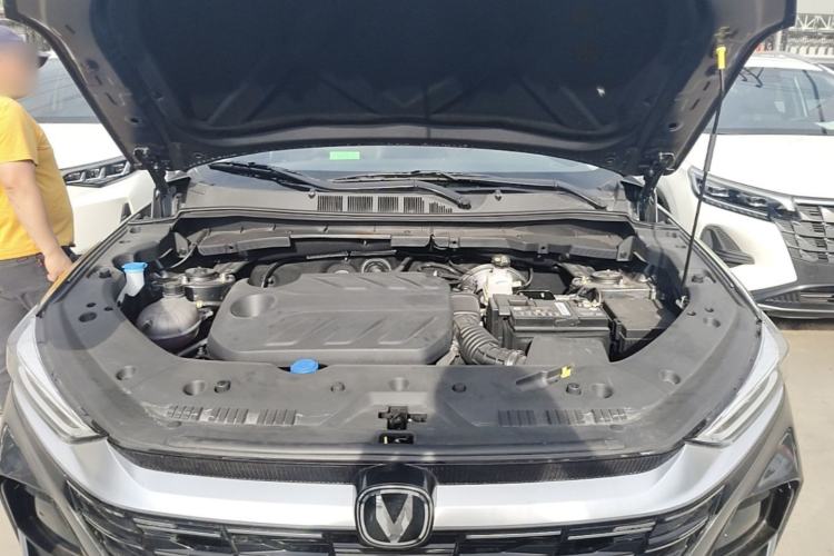 Used CHANGAN CS75 2025 Model PRO 1.5T Enjoyment 7-Seater Engine Bay