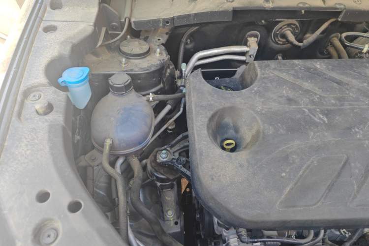 Used CHANGAN CS75 2025 Model PRO 1.5T Enjoyment 7-Seater Engine Bay Right