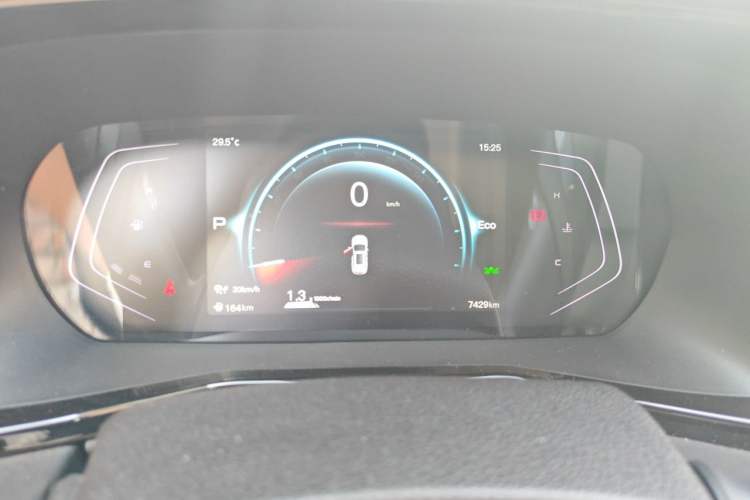 Used CHANGAN CS75 2025 Model PRO 1.5T Enjoyment 7-Seater Instrument Cluster