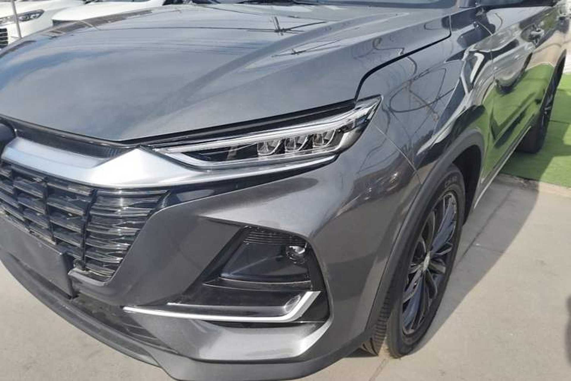 Used CHANGAN CS75 2025 Model PRO 1.5T Enjoyment 7-Seater Left Front Headlight