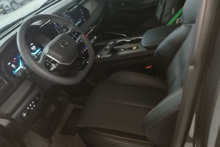 Used CHANGAN CS75 2025 Model PRO 1.5T Advanced 7-Seater Left Front Seat