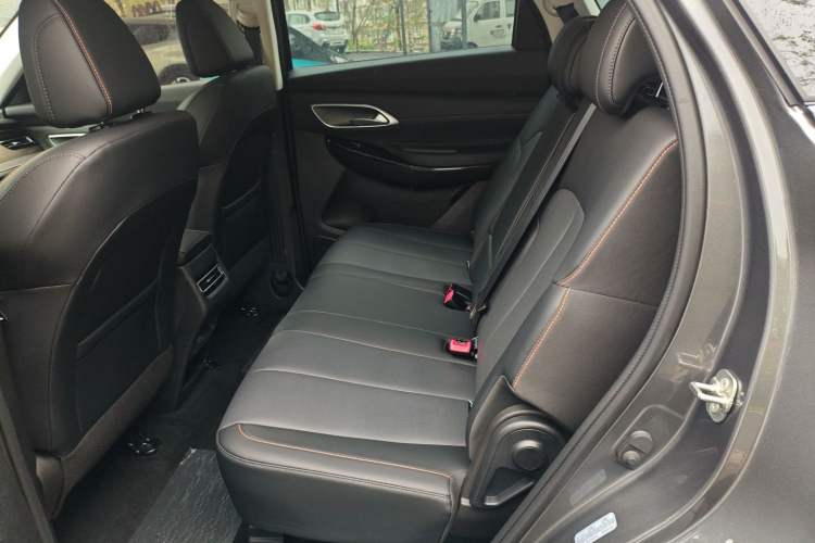 Used CHANGAN CS75 2025 Model PRO 1.5T Enjoyment 7-Seater Left Rear Seat