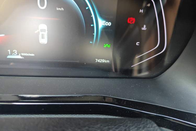 Used CHANGAN CS75 2025 Model PRO 1.5T Enjoyment 7-Seater Odometer Close Up