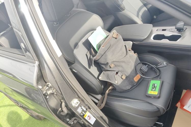 Used CHANGAN CS75 2025 Model PRO 1.5T Enjoyment 7-Seater Right Front Seat