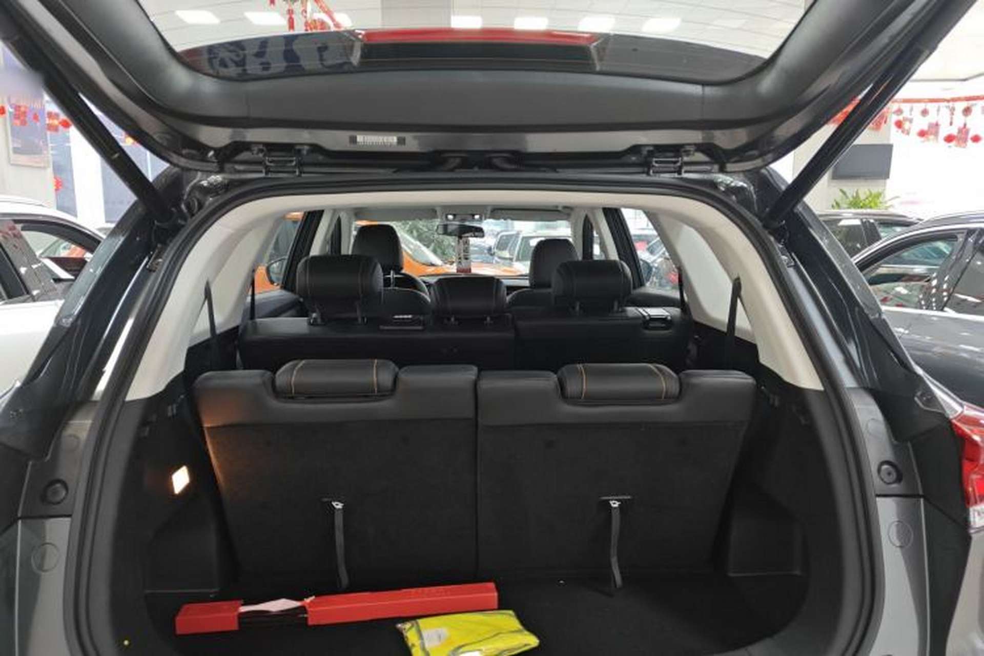 Used CHANGAN CS75 2025 Model PRO 1.5T Advanced 7-Seater Trunk