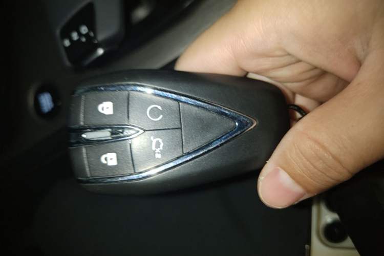Used CHANGAN CS75 2025 Model PRO 1.5T Advanced 7-Seater Vehicle Key